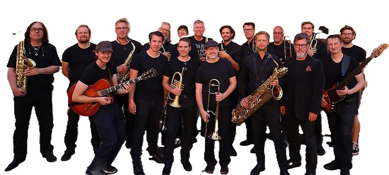 En massa musiker som ingår i Uffe Big Band med sina instrument